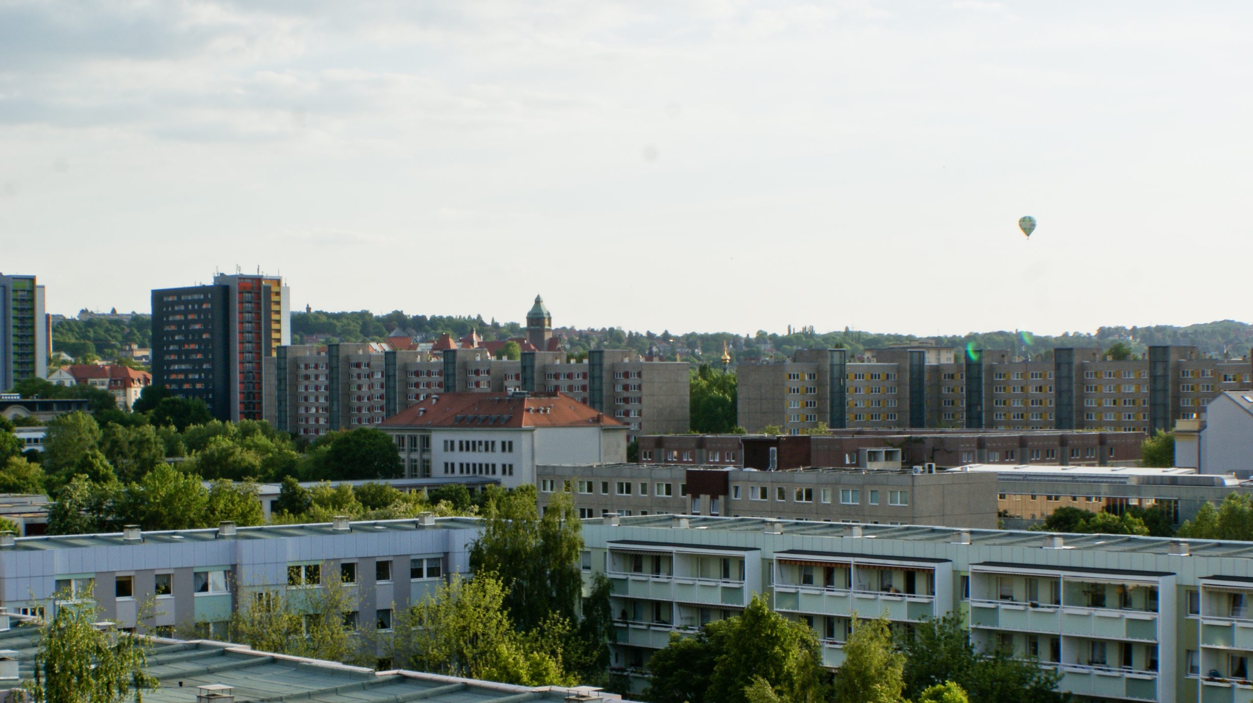 comparison between dorms and private housing for students in Turkey
