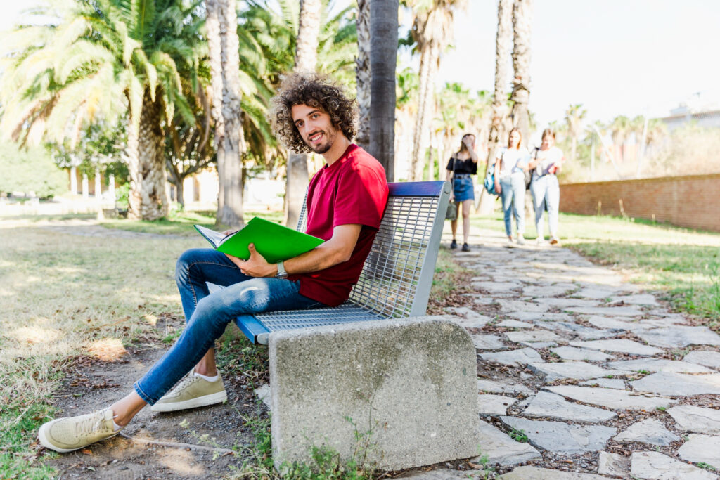 طلاب دوليون يعيشون تجربة طلابية هادئة داخل جامعة في أنقرة ضمن تجربة الدراسة في تركيا